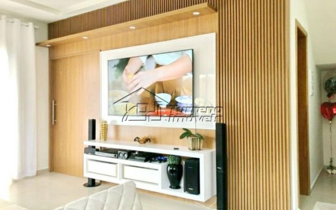 Imagem Casa com 5 Quartos à Venda, 205 m² em Villa Branca - Jacareí