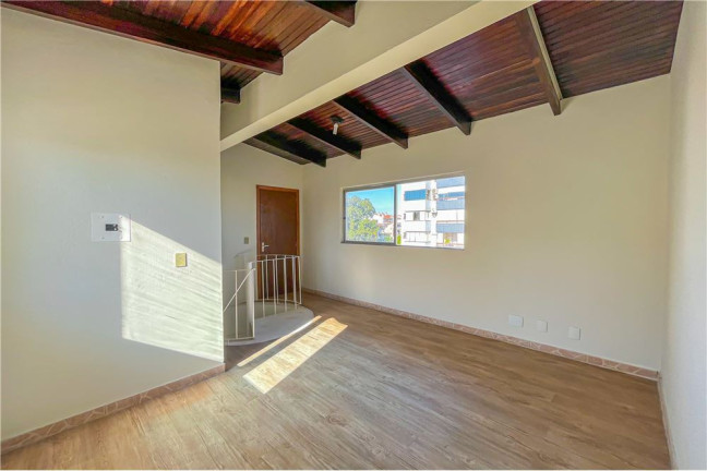 Imagem Imóvel com 2 Quartos à Venda,  em Cristo Redentor - Porto Alegre