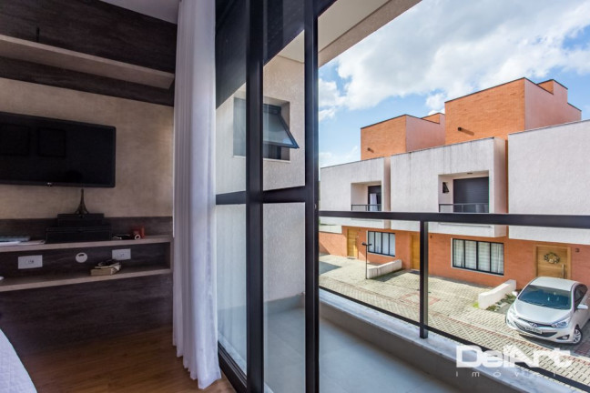 Imagem Sobrado com 3 Quartos à Venda, 141 m² em Atuba - Curitiba