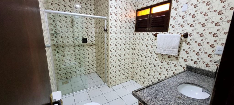 Imagem Casa com 3 Quartos à Venda, 423 m² em Expedicionários - João Pessoa