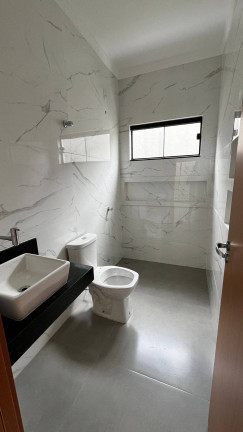Imagem Casa com 3 Quartos à Venda, 102 m² em Popular - Caldas Novas