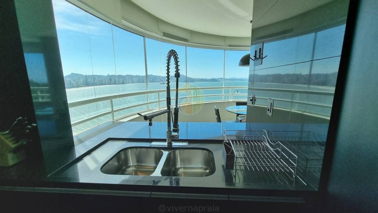 Imagem Apartamento com 3 Quartos à Venda, 185 m² em Centro - Balneário Camboriú