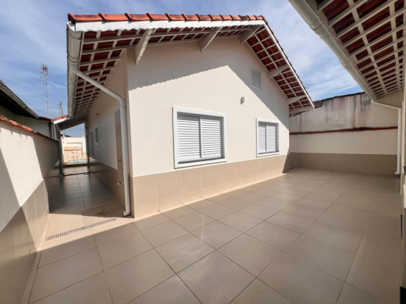 Imagem Casa com 3 Quartos à Venda, em Real - Praia Grande Imagem Casa com 3 Quartos à Venda, em Real - Praia Grande