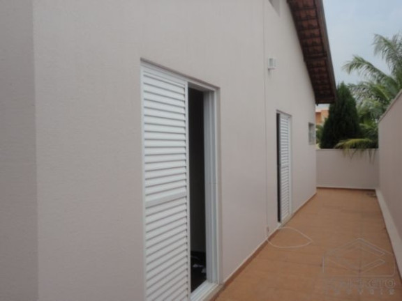 Imagem Casa com 3 Quartos à Venda, em Residencial Lago Sul - Bauru Imagem Casa com 3 Quartos à Venda, em Residencial Lago Sul - Bauru