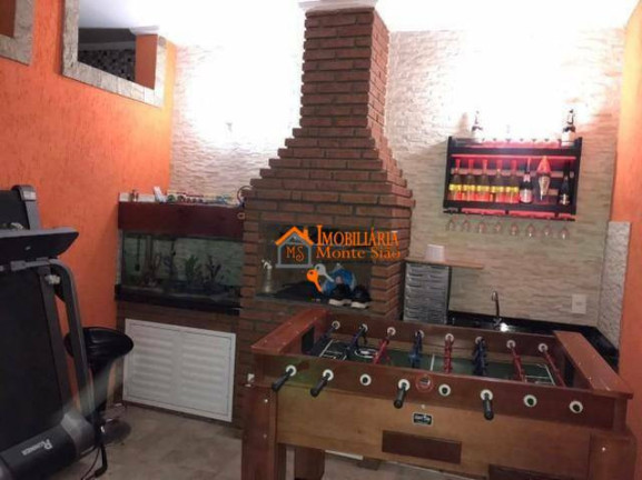 Imagem Casa com 8 Quartos à Venda, 320 m² em Jardim Kátia - Guarulhos Imagem Casa com 8 Quartos à Venda, 320 m² em Jardim Kátia - Guarulhos