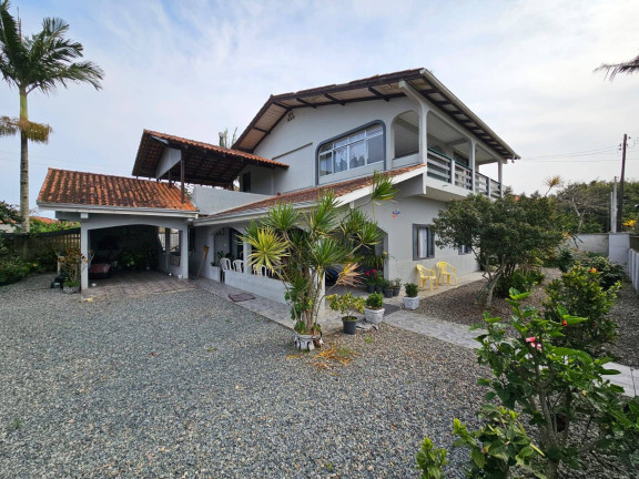 Casa com 6 Quartos à Venda, 245 m² em Balneário Barra Do Sul