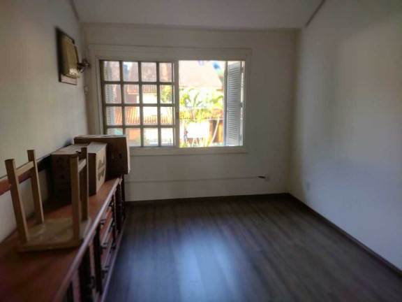 Imagem Casa com 2 Quartos à Venda,  em Tristeza - Porto Alegre