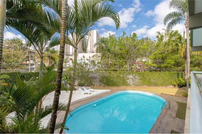 Imagem Casa com 3 Quartos à Venda, 500 m² em Jardim Marajoara - São Paulo
