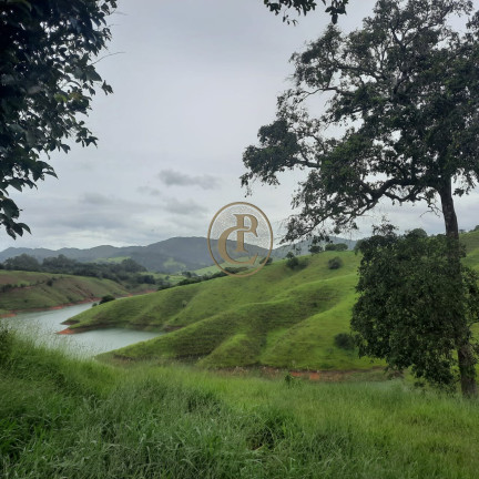 Imagem Chácara com 5 Quartos à Venda, 300 m² em Ribeirão Branco - Paraibuna Imagem Chácara com 5 Quartos à Venda, 300 m² em Ribeirão Branco - Paraibuna