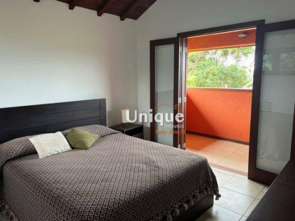 Imagem Casa com 5 Quartos à Venda, 300 m² em Ferradura - Armação Dos Búzios Imagem Casa com 5 Quartos à Venda, 300 m² em Ferradura - Armação Dos Búzios