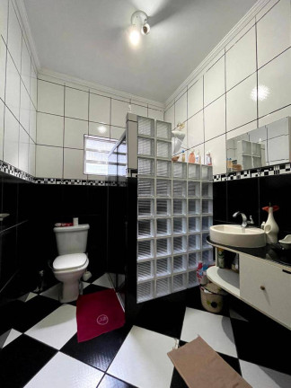Imagem Casa com 4 Quartos à Venda, 280 m² em Parque Santo Antônio - Jacareí Imagem Casa com 4 Quartos à Venda, 280 m² em Parque Santo Antônio - Jacareí