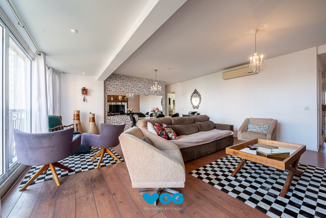Imagem Imóvel com 3 Quartos à Venda, 141 m² em Jardim Europa - Porto Alegre