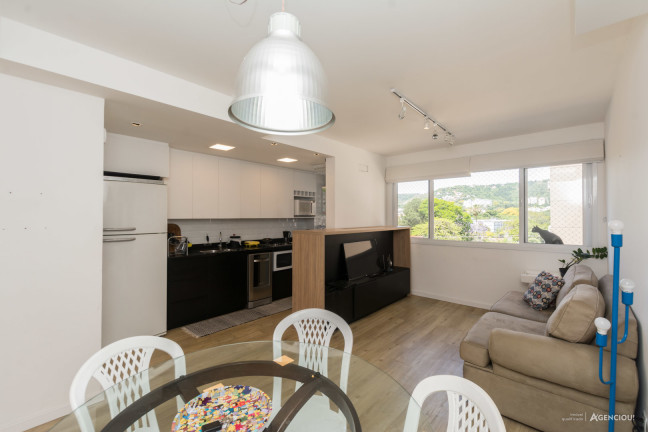 Imagem Apartamento com 2 Quartos à Venda, 87 m² em Teresópolis - Porto Alegre Imagem Apartamento com 2 Quartos à Venda, 87 m² em Teresópolis - Porto Alegre