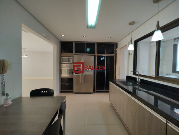Imagem Apartamento com 3 Quartos à Venda, 237 m² em Centro - Florianópolis Imagem Apartamento com 3 Quartos à Venda, 237 m² em Centro - Florianópolis