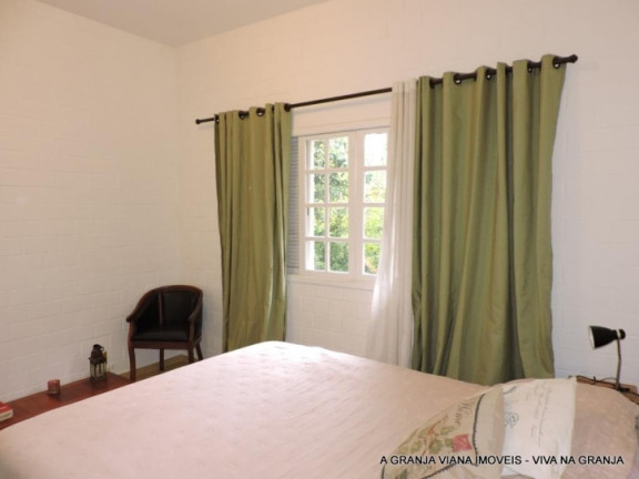 Imagem Casa com 4 Quartos à Venda, 205 m² em Granja Viana - Embu Das Artes