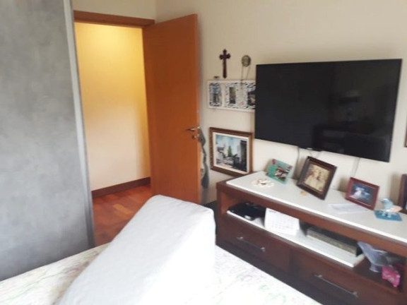 Imagem Imóvel com 3 Quartos à Venda, 207 m² em Cascata Guarani - Teresópolis