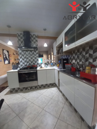 Imagem Imóvel com 2 Quartos à Venda, 235 m² em Vila Loureiro - Jundiaí Imagem Imóvel com 2 Quartos à Venda, 235 m² em Vila Loureiro - Jundiaí