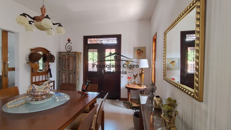 Imagem Casa com 4 Quartos à Venda, 550 m² em Belveder Clube Dos 500 - Guaratinguetá