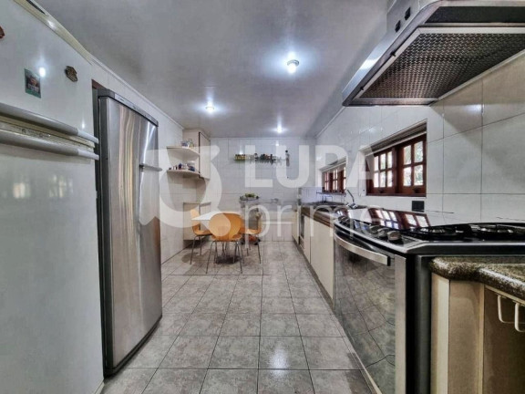 Imagem Casa com 3 Quartos à Venda, 384 m² em Tremembé - São Paulo Imagem Casa com 3 Quartos à Venda, 384 m² em Tremembé - São Paulo