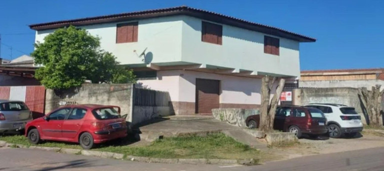 Imagem Casa com 3 Quartos à Venda, 346 m² em Tatuquara - Curitiba Imagem Casa com 3 Quartos à Venda, 346 m² em Tatuquara - Curitiba