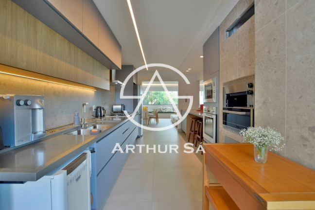 Imagem Apartamento com 3 Quartos à Venda, 168 m² em Asa Norte - Brasília Imagem Apartamento com 3 Quartos à Venda, 168 m² em Asa Norte - Brasília
