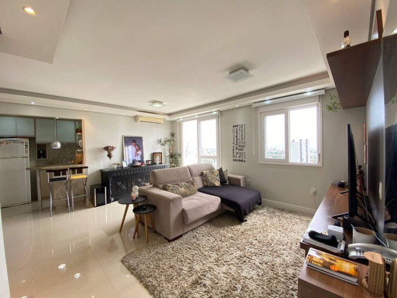 Imagem Apartamento com 3 Quartos à Venda, 72 m² em Jardim Sabará - Porto Alegre