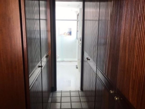 Imagem Apartamento com 3 Quartos à Venda, 245 m² em Jardim Apipema - Salvador