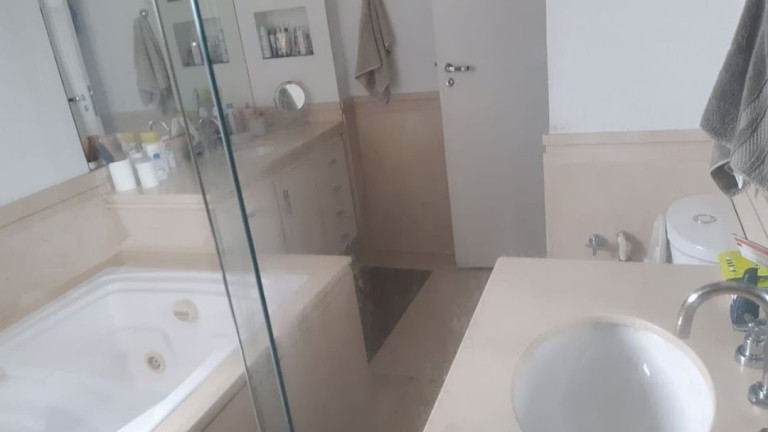 Imagem Apartamento com 4 Quartos à Venda, 240 m² em Moema - São Paulo Imagem Apartamento com 4 Quartos à Venda, 240 m² em Moema - São Paulo