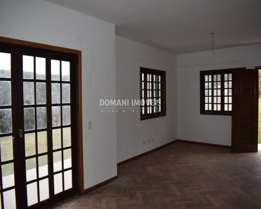 Imagem Casa com 6 Quartos à Venda, 260 m² em Região Do Atalaia - Campos Do Jordão