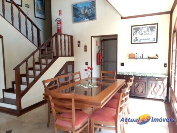 Imagem Casa com 7 Quartos à Venda, 690 m² em Granja Guarani - Teresópolis