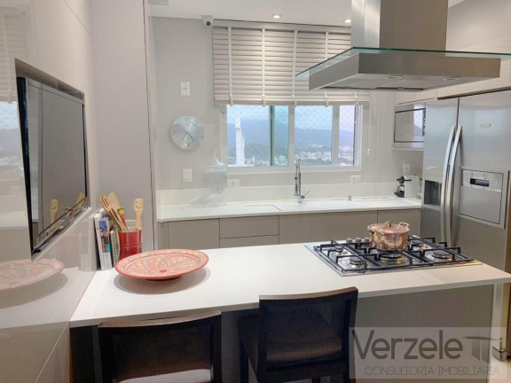 Imagem Apartamento com 3 Quartos à Venda, 144 m² em Centro Imagem Apartamento com 3 Quartos à Venda, 144 m² em Centro