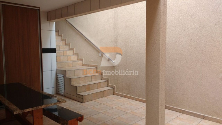 Imagem Casa com 3 Quartos à Venda, 250 m² em Centro  - Diadema