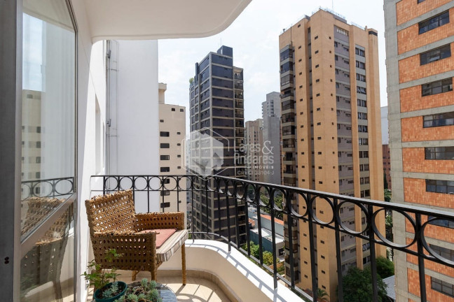 Imagem Apartamento com 2 Quartos à Venda, 60 m² em Moema - São Paulo