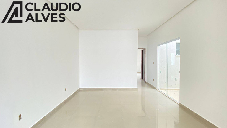 Imagem Casa com 2 Quartos à Venda, 75 m² em Parque Ipê - Feira De Santana