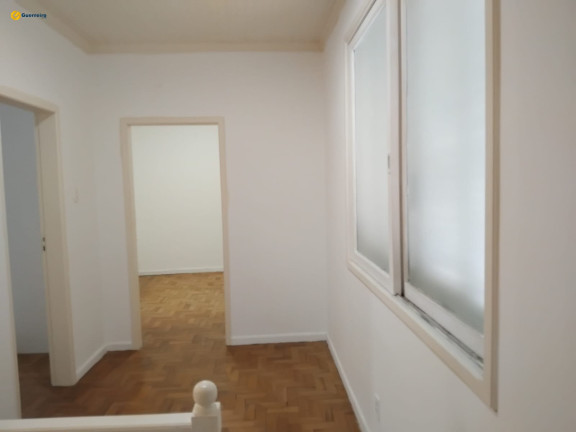 Imagem Casa com 3 Quartos à Venda, em Centro - Florianópolis Imagem Casa com 3 Quartos à Venda, em Centro - Florianópolis
