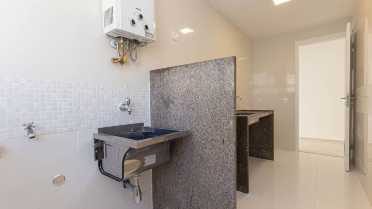 Imagem Imóvel com 1 Quarto à Venda, 53 m² em Humaitá - Rio De Janeiro