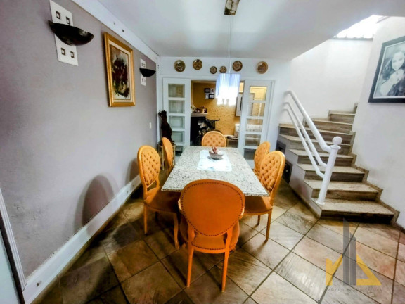 Imagem Casa com 3 Quartos à Venda, 177 m² em Jardim Das Américas - Curitiba Imagem Casa com 3 Quartos à Venda, 177 m² em Jardim Das Américas - Curitiba
