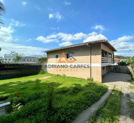 Casa com 5 Quartos à Venda, 280 m² em Coloninha - Gaspar