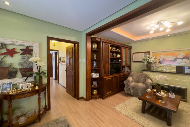 Imagem Casa com 3 Quartos à Venda, 85 m² em Petrópolis - Porto Alegre Imagem Casa com 3 Quartos à Venda, 85 m² em Petrópolis - Porto Alegre