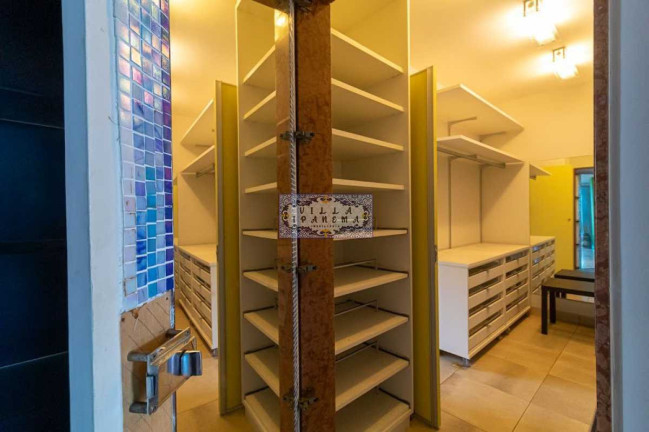 Imagem Cobertura com 4 Quartos à Venda, em Copacabana - Rio De Janeiro Imagem Cobertura com 4 Quartos à Venda, em Copacabana - Rio De Janeiro