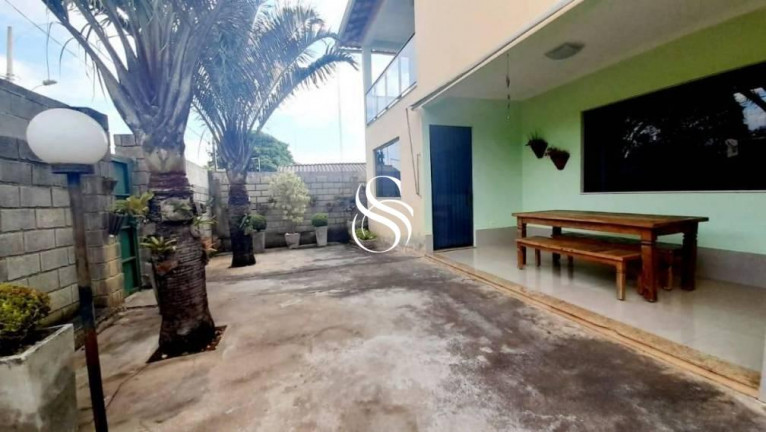 Imagem Casa com 3 Quartos à Venda, 300 m² em Várzea - Lagoa Santa
