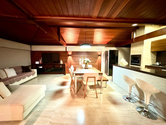 Casa com 3 Quartos à Venda, 200 m² em Colina De Laranjeiras - Serra
