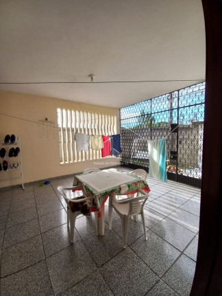 Casa com 6 Quartos à Venda, 300 m² em Vicente Pinzon - Fortaleza