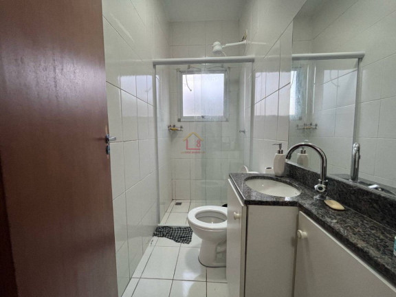 Imagem Casa com 3 Quartos à Venda, 82 m²