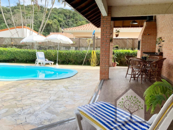 Imagem Casa com 2 Quartos à Venda, 304 m² em Sambaqui - Florianópolis Imagem Casa com 2 Quartos à Venda, 304 m² em Sambaqui - Florianópolis