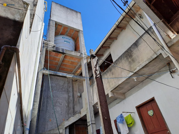 Imagem Casa com 8 Quartos à Venda, 295 m² em Agronômica - Florianopolis Imagem Casa com 8 Quartos à Venda, 295 m² em Agronômica - Florianopolis