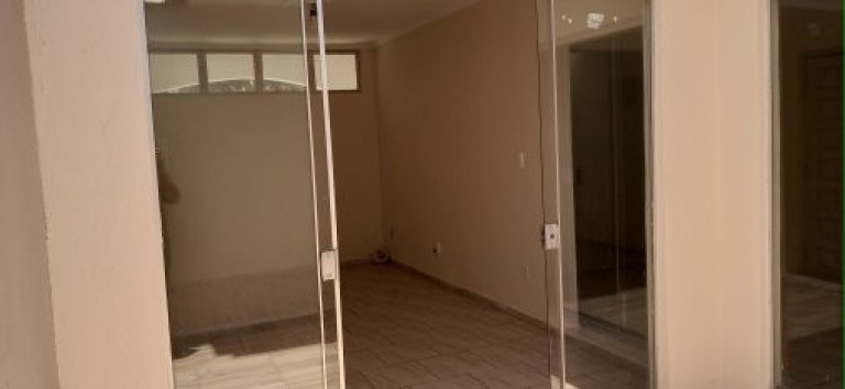 Imagem Casa com 3 Quartos para Alugar, 295 m² em Bauru Imagem Casa com 3 Quartos para Alugar, 295 m² em Bauru