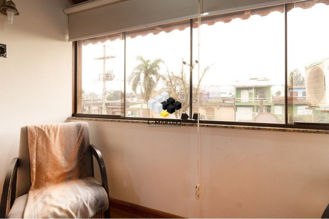 Imagem Casa com 3 Quartos à Venda, 190 m² em Rubem Berta - Porto Alegre