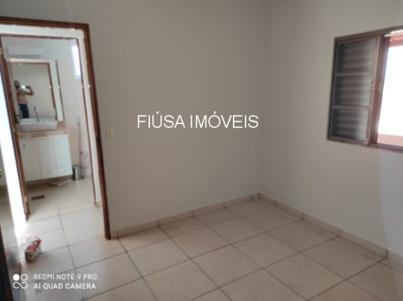 Imagem Casa com 3 Quartos à Venda, em Vila Virgínia - Ribeirão Preto Imagem Casa com 3 Quartos à Venda, em Vila Virgínia - Ribeirão Preto