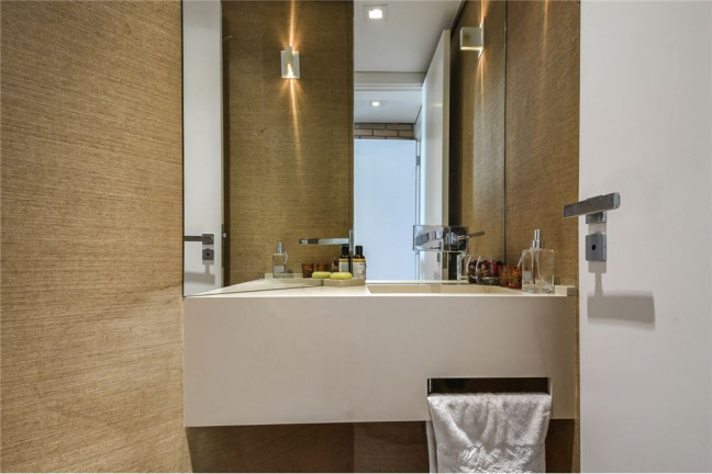 Imagem Apartamento com 2 Quartos à Venda, 276 m² em Campo Belo - São Paulo